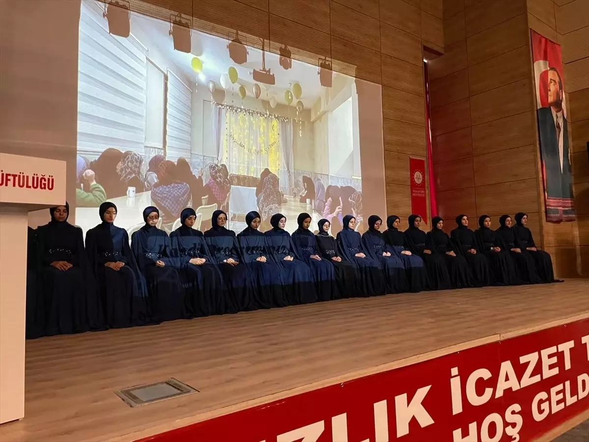 Malazgirt\'te Hafızlık İcazet Töreni