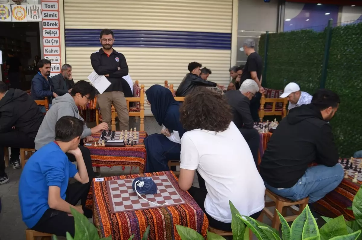 Muş\'ta Hızlı Satranç Şampiyonası