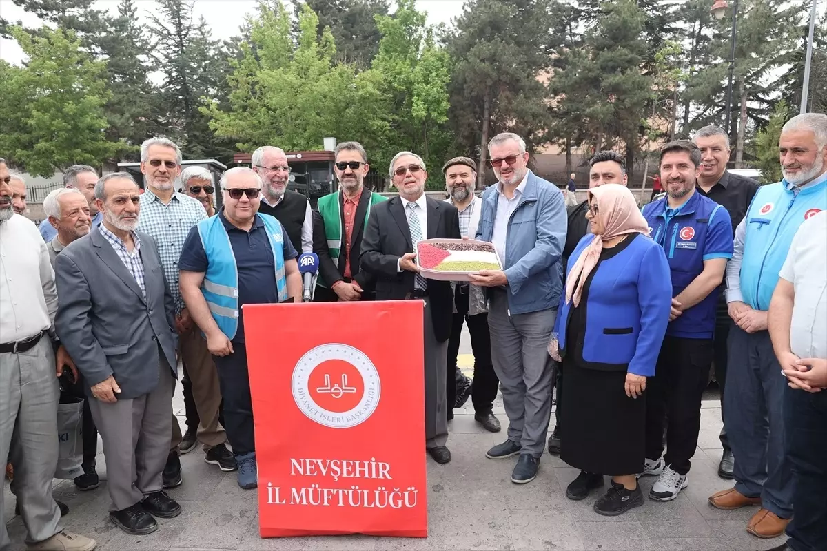 Filistin\'e Destek Kermesi Açıldı