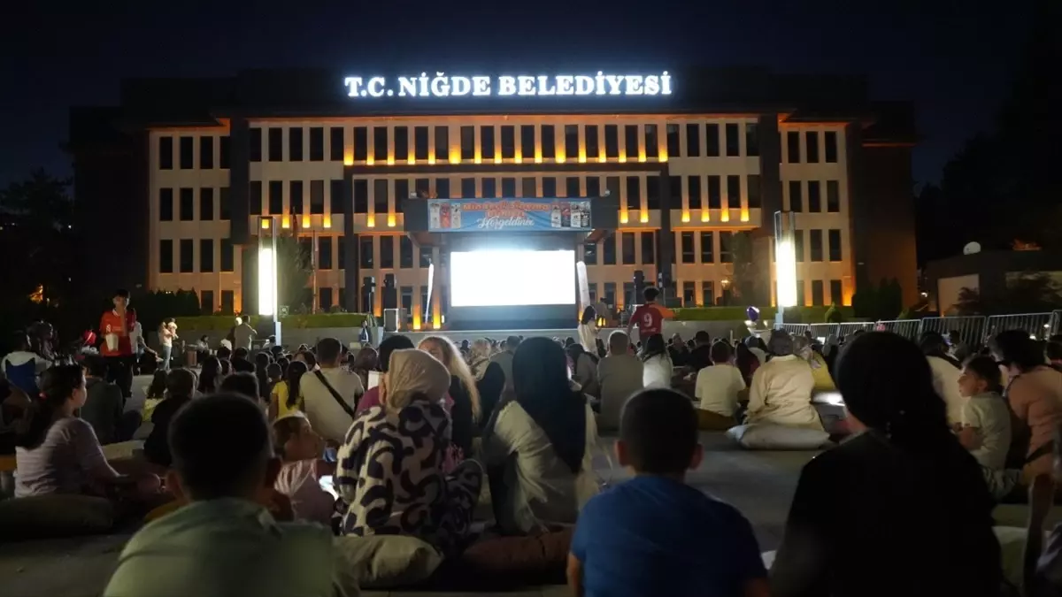 Niğde\'de "Minderli Sinema Günleri" tamamlandı
