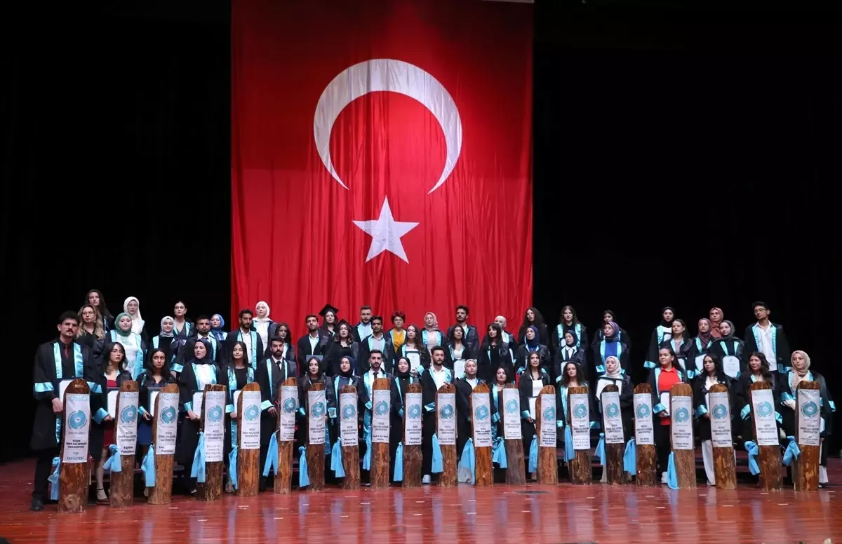 Niğde Ömer Halisdemir Üniversitesi\'nde mezuniyet töreni düzenlendi