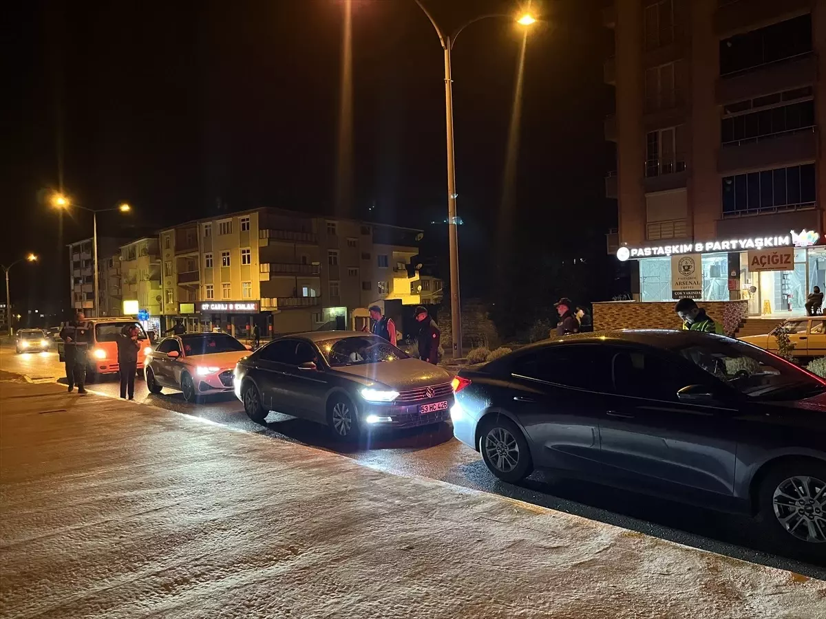 Niksar\'da Trafik Denetimi: 113 Bin TL Ceza Kesildi