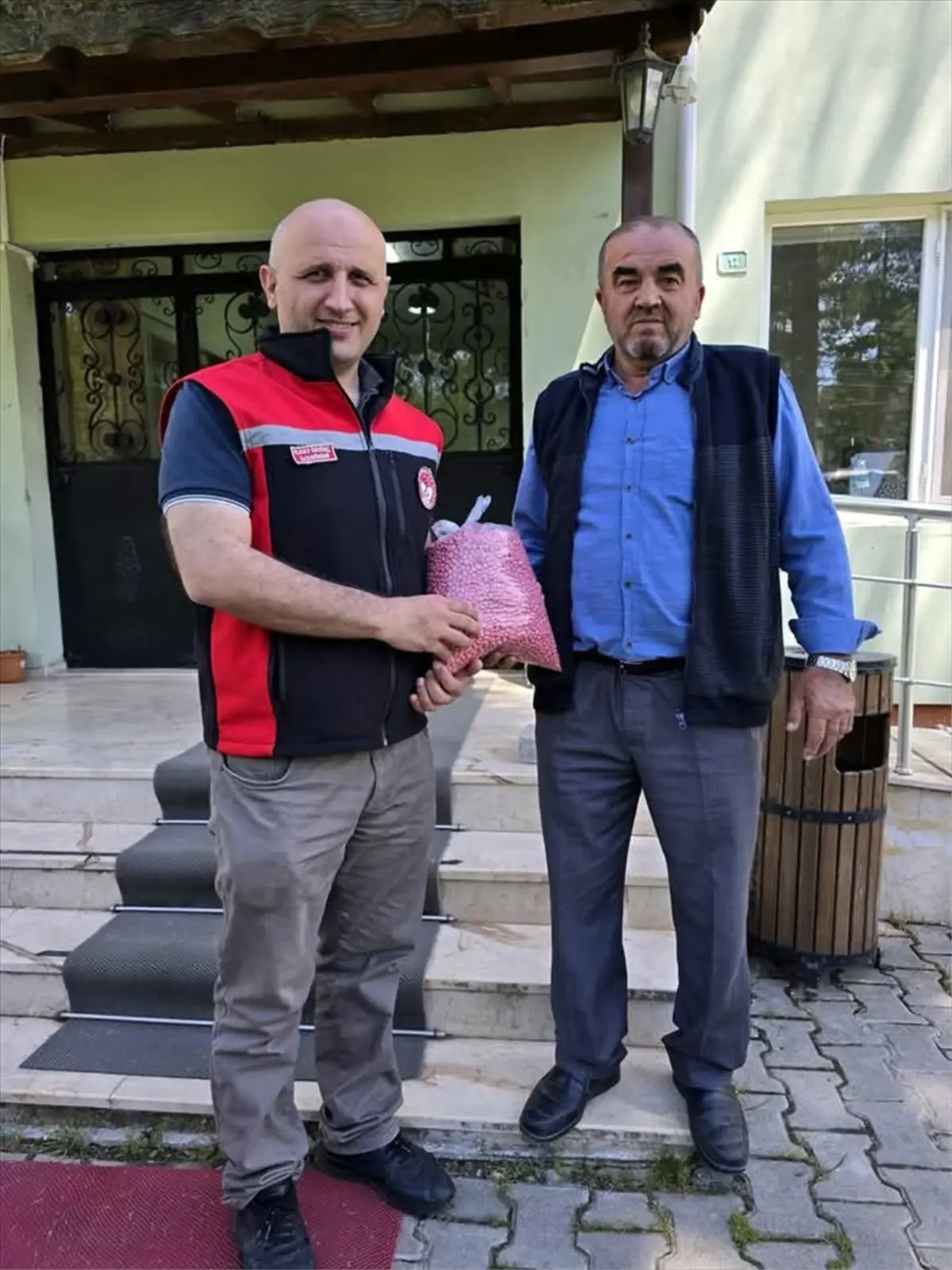 Orhaneli\'de Çiftçilere Kuru Fasulye Tohumu Dağıtıldı