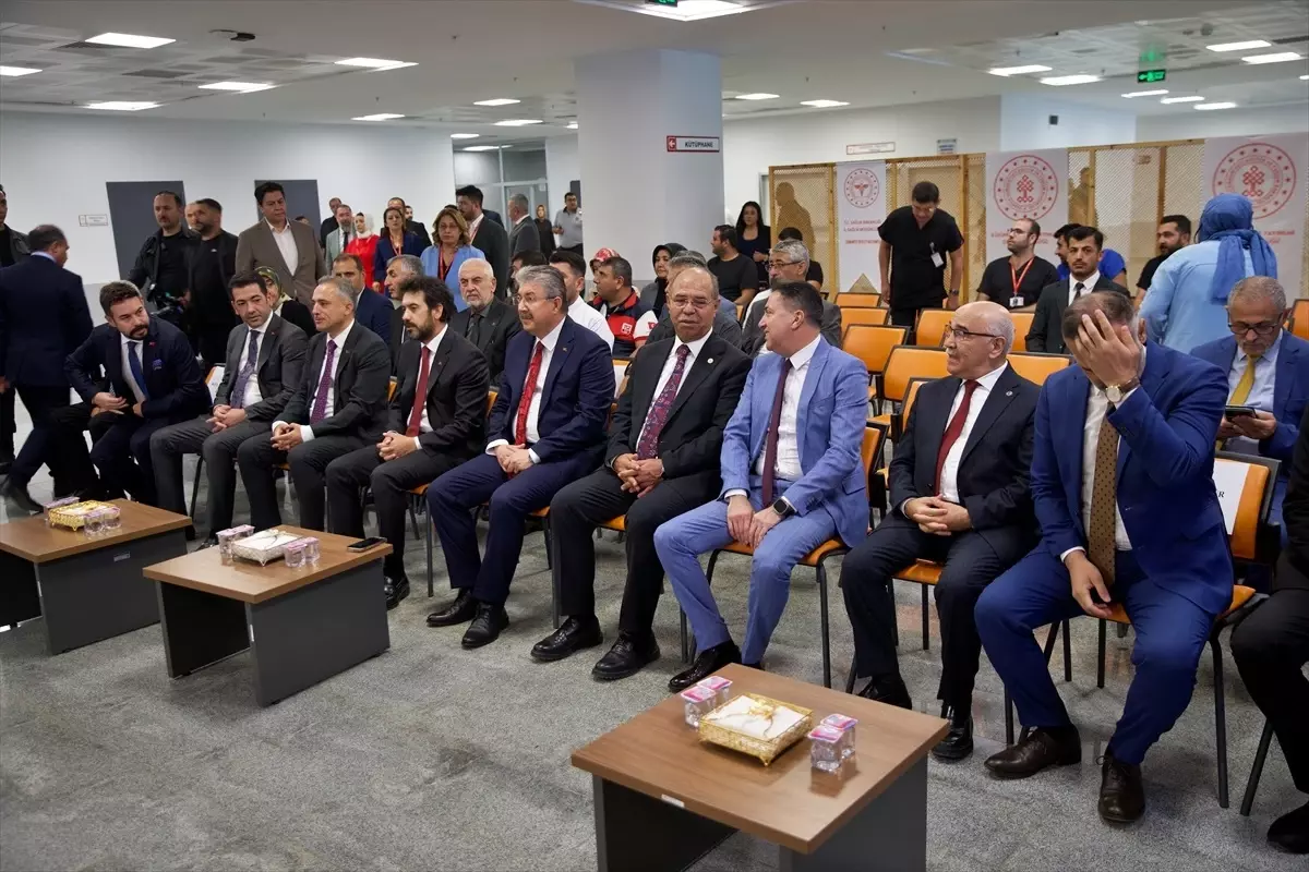 Osmaniye\'de Yeni Halk Kütüphanesi Açıldı