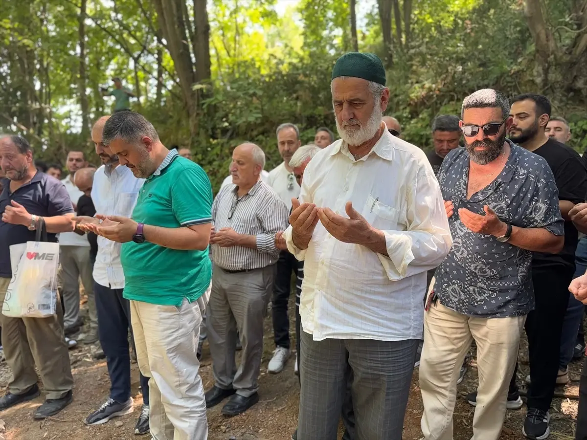 Oyuncu Mehmet Ali Tuncer\'in Cenazesi