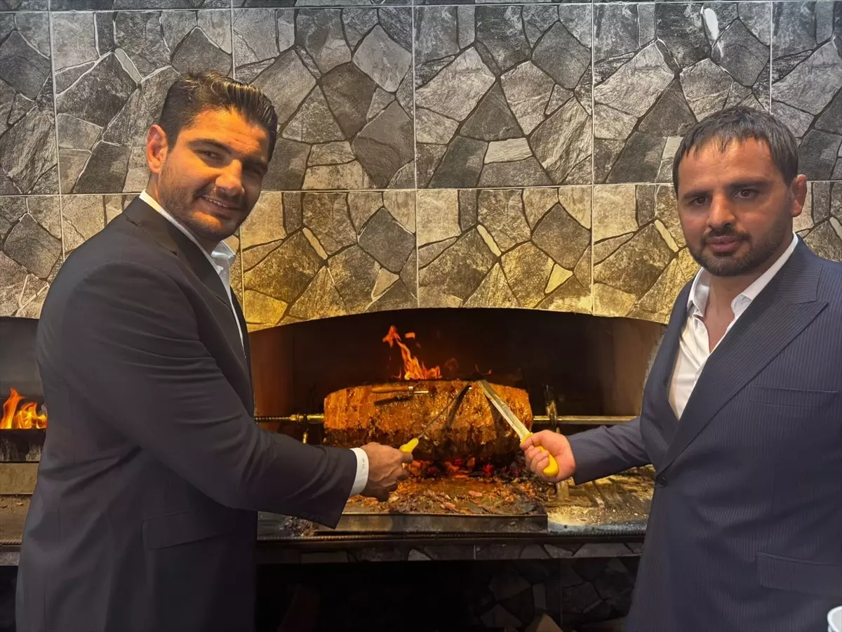 İbrahim Bölükbaşı\'nın Restoran Açılışı