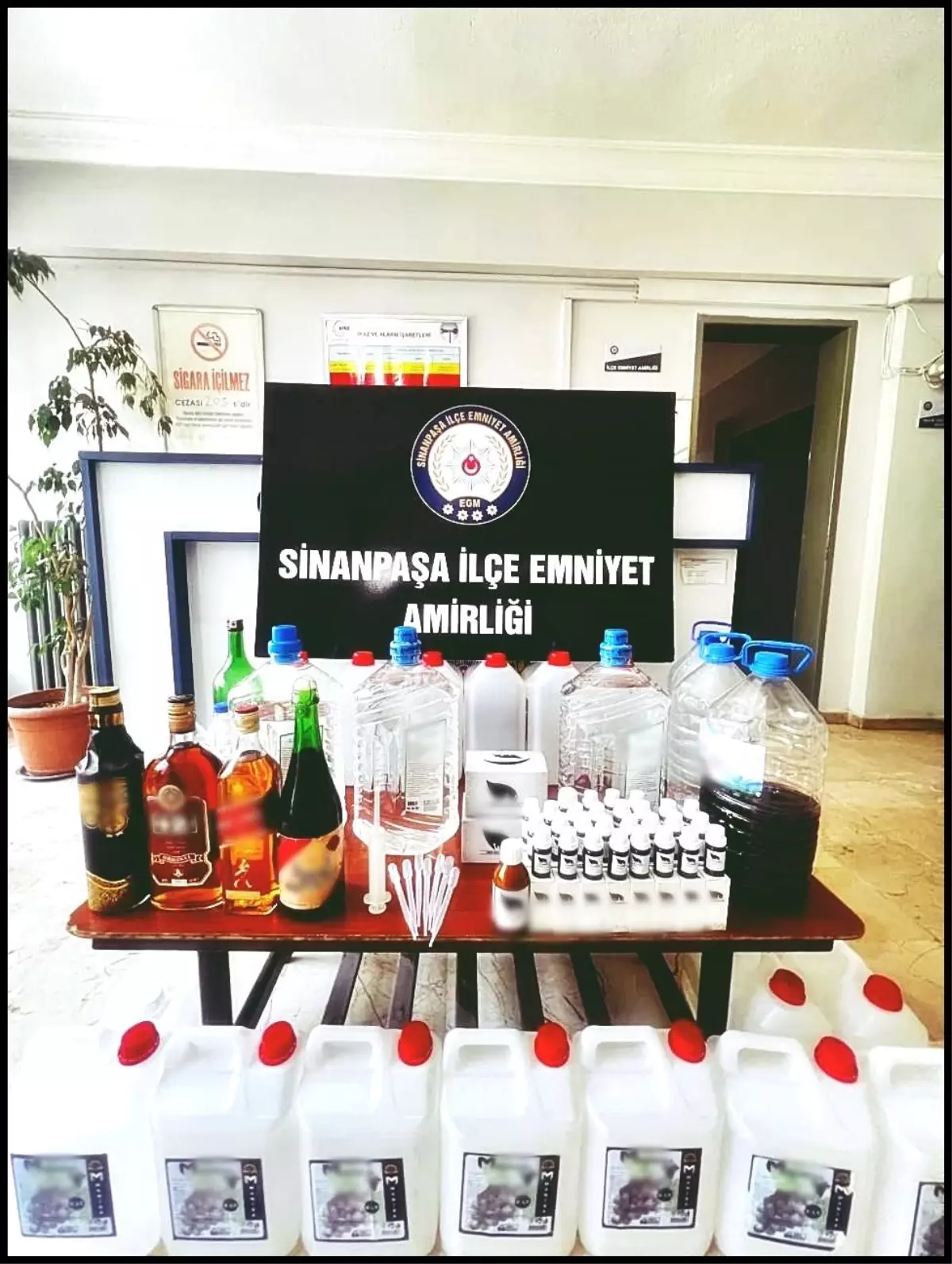 Afyonkarahisar\'da Kaçak Alkol Baskını