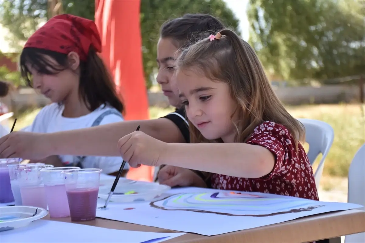 Çocuklarla Sanat Dolu Günler
