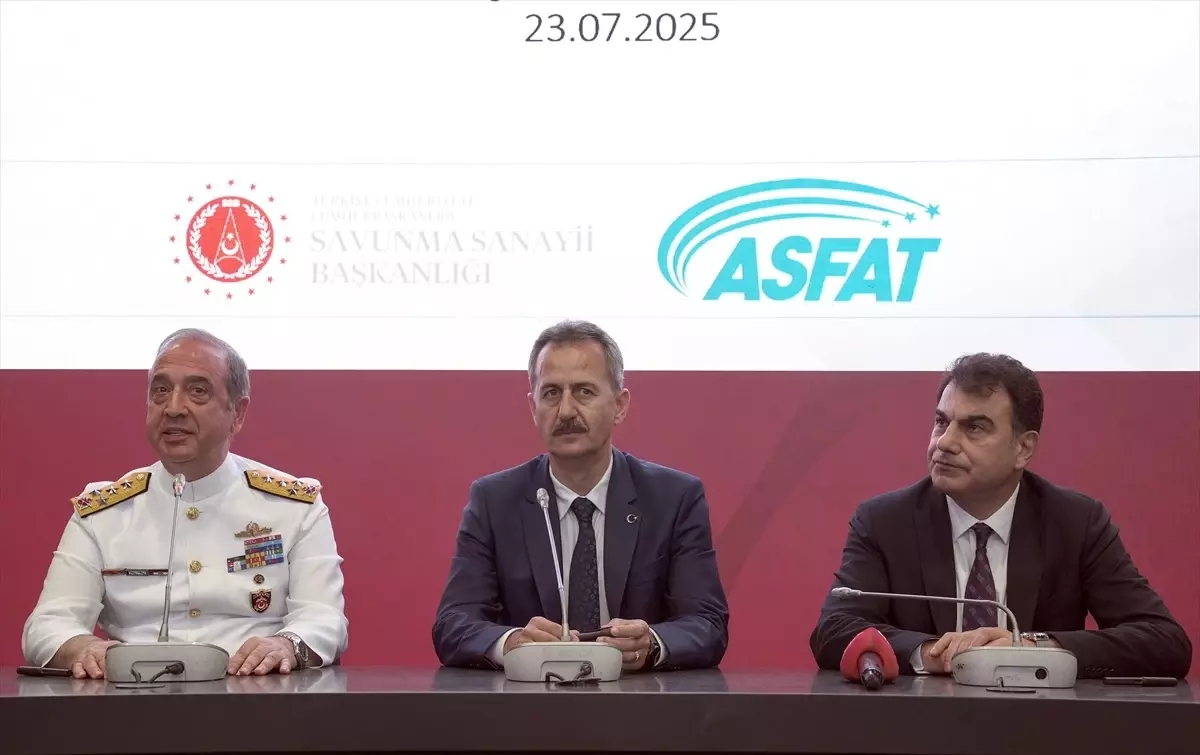 Roketsan IDEF 2025\'te Stratejik Anlaşmalar İmzaladı