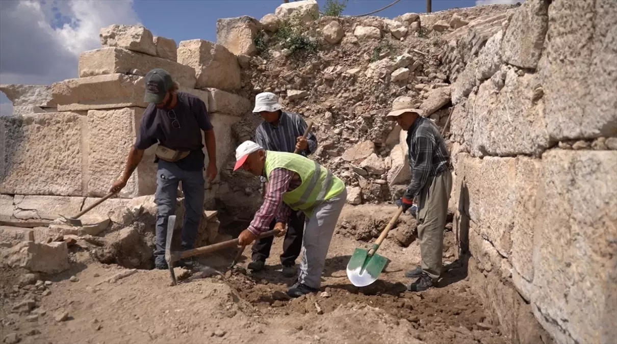 Sagalassos\'ta Üçüncü Büyük Odeon Gün Yüzüne Çıkıyor