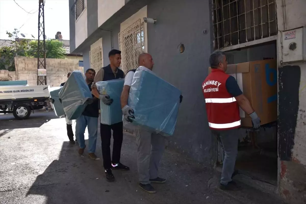 Şahinbey Belediyesi İhtiyaç Sahiplerine Destek Sağlıyor