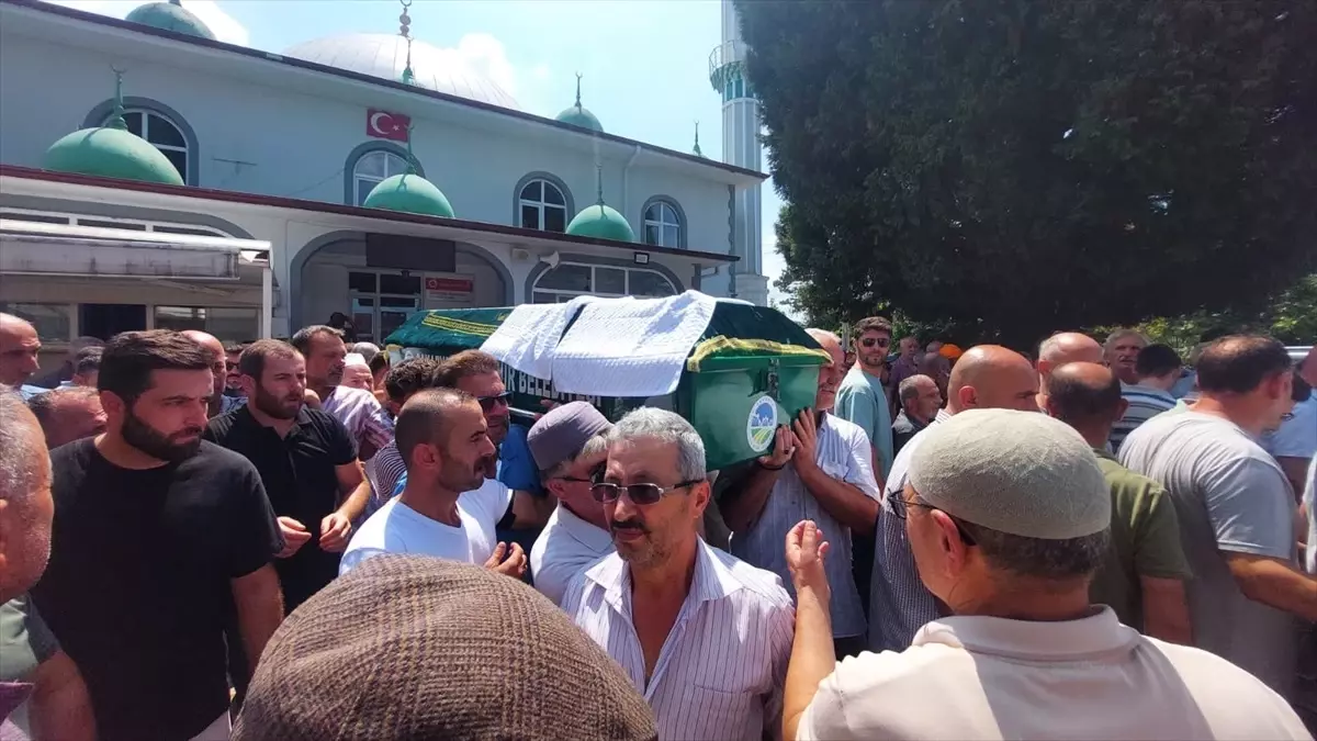Asansör Faciası: Eski Başkan Hayatını Kaybetti