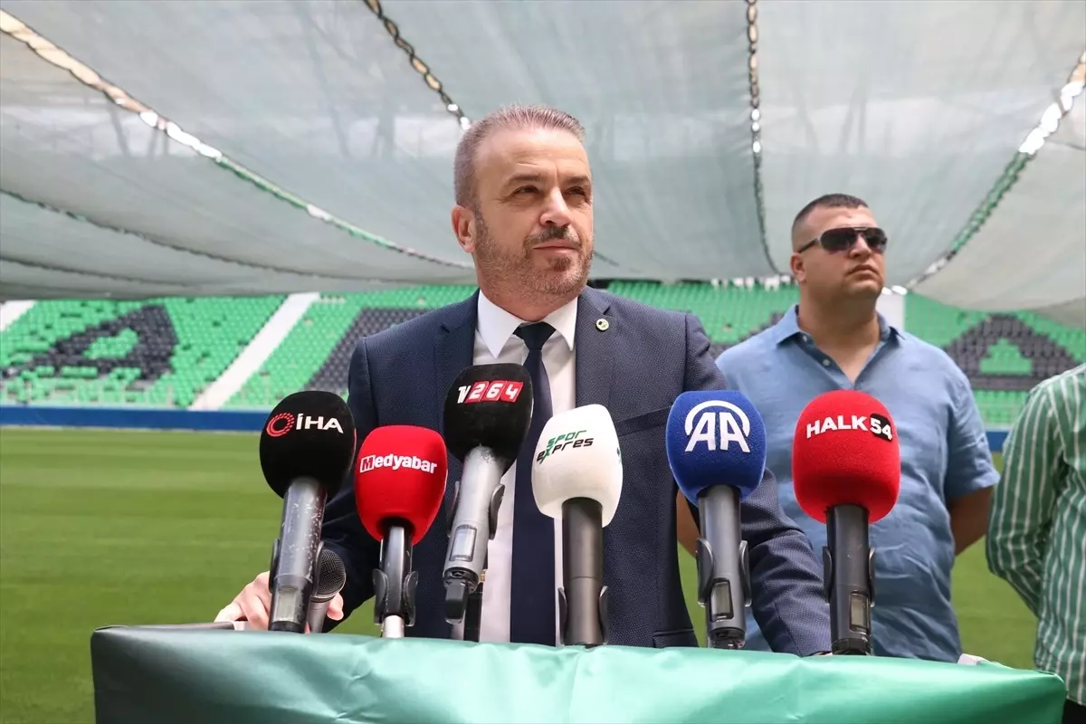 Sakaryaspor\'da Yeni Başkan Kıratlı