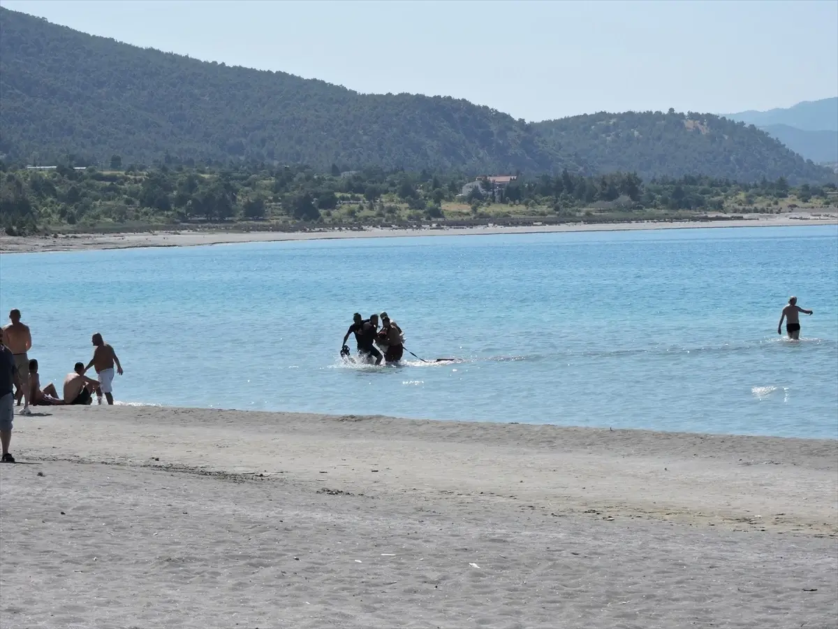 Salda Gölü\'nde Boğulma Tehlikesi