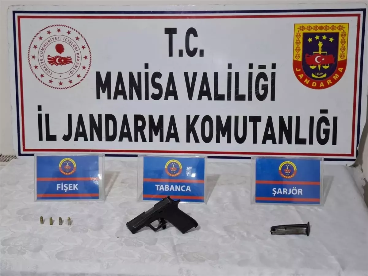 Ruhsatsız Tabanca Bulundu
