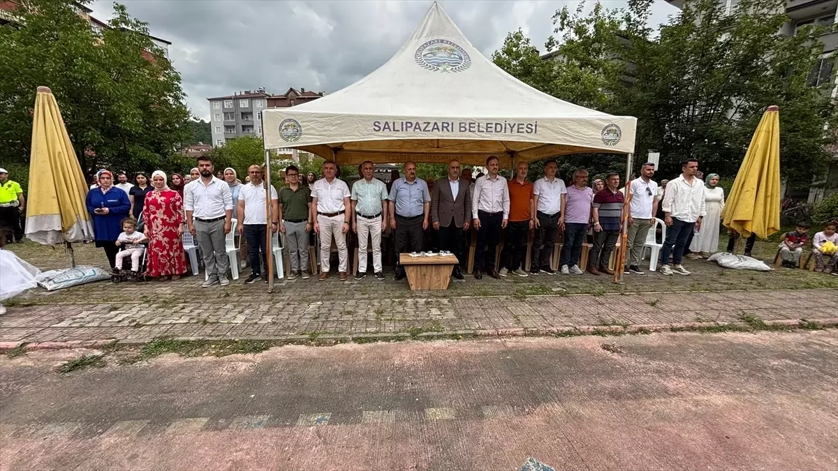 Salıpazarı Anaokulu\'nda Mezuniyet Töreni