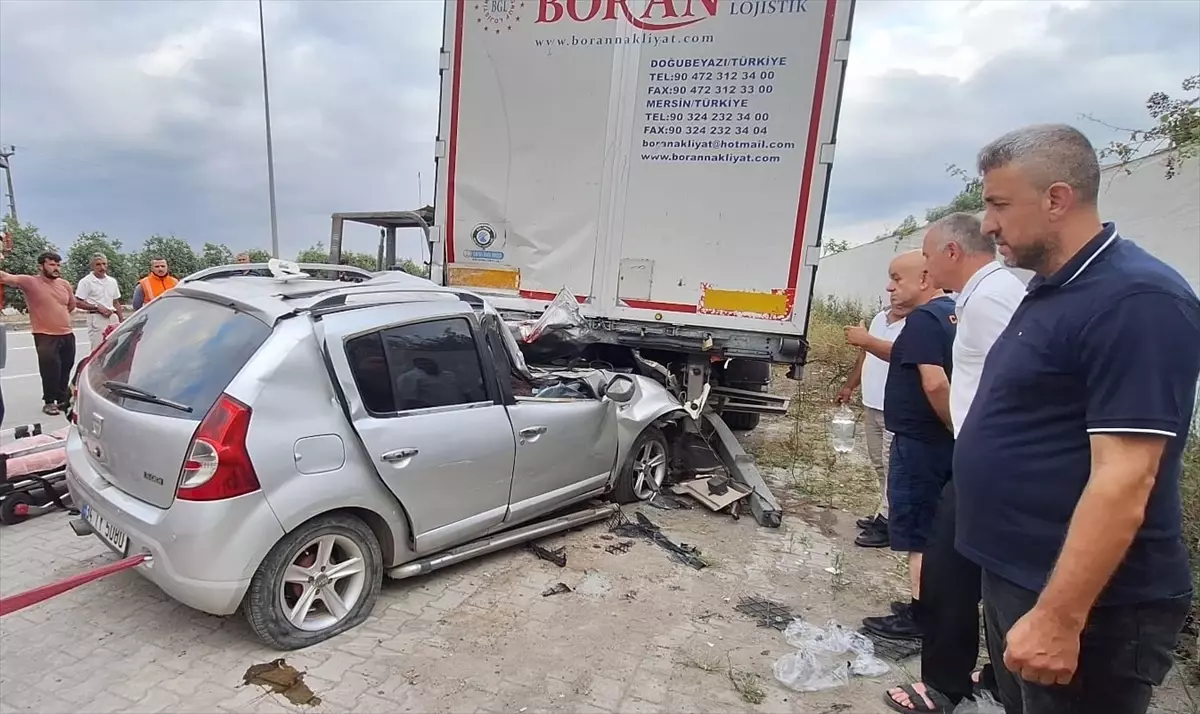 Samsun\'da Trafik Kazası: 2 Ölü, 2 Yaralı