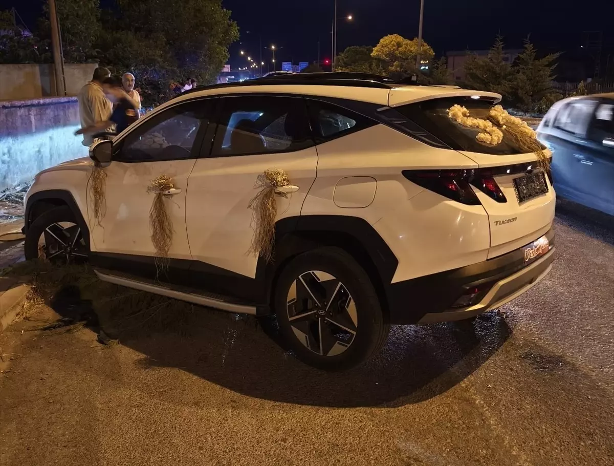 Düğün Konvoyunda Kaza: Gelin ve Nedime Yaralandı