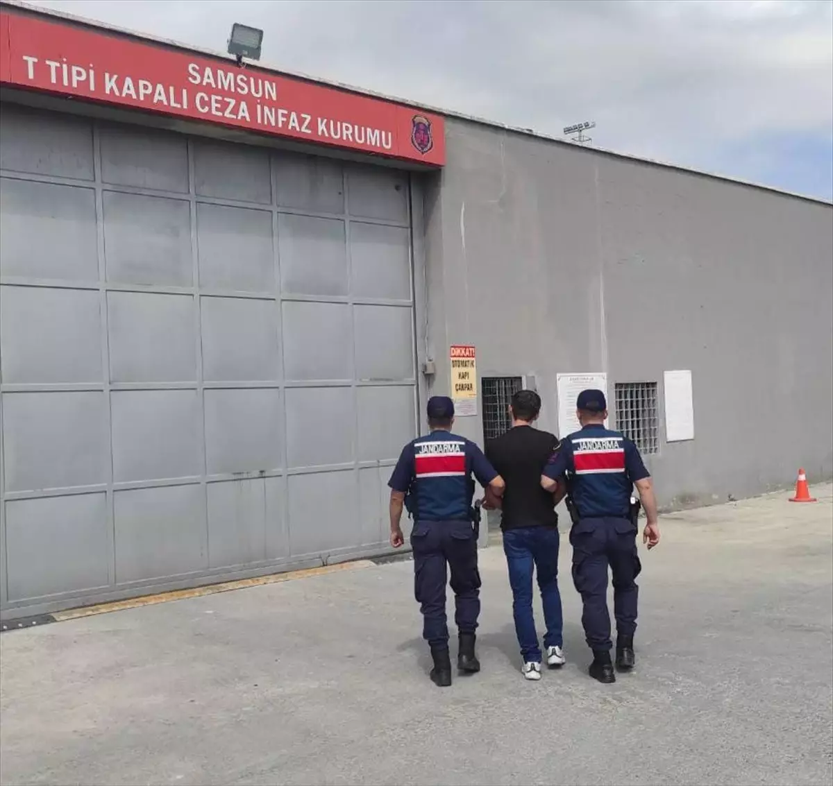 Firari Hükümlü Canik\'te Yakalandı