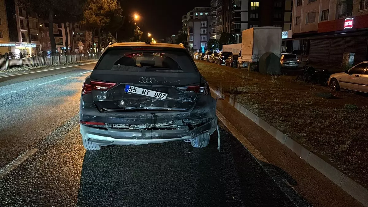 Samsun\'da Trafik Kazası: 5 Yaralı