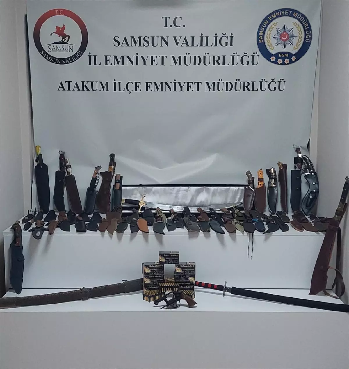 Samsun\'da Kaçak Silah Operasyonu