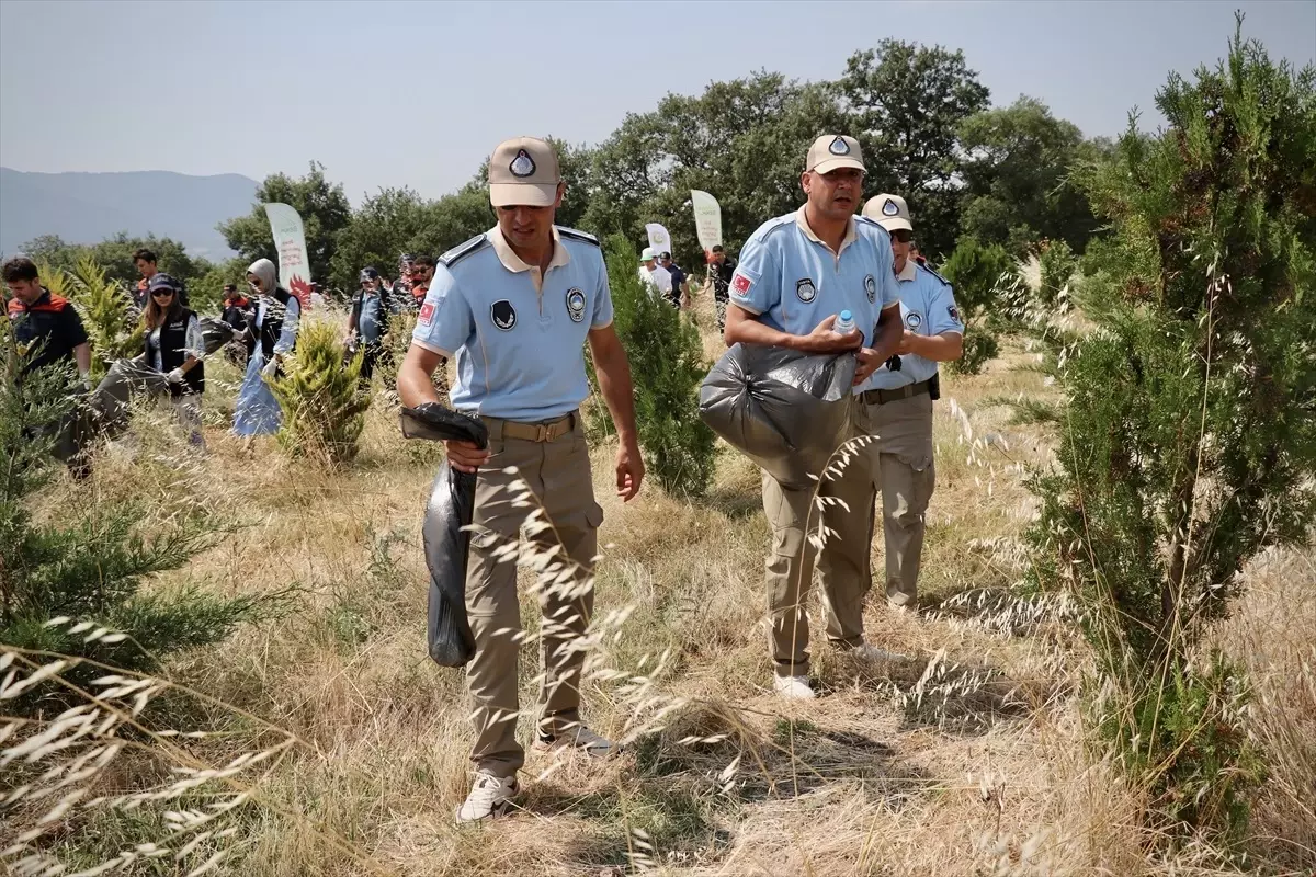 Samsun\'da Yangın Riskine Karşı Temizlik Etkinliği