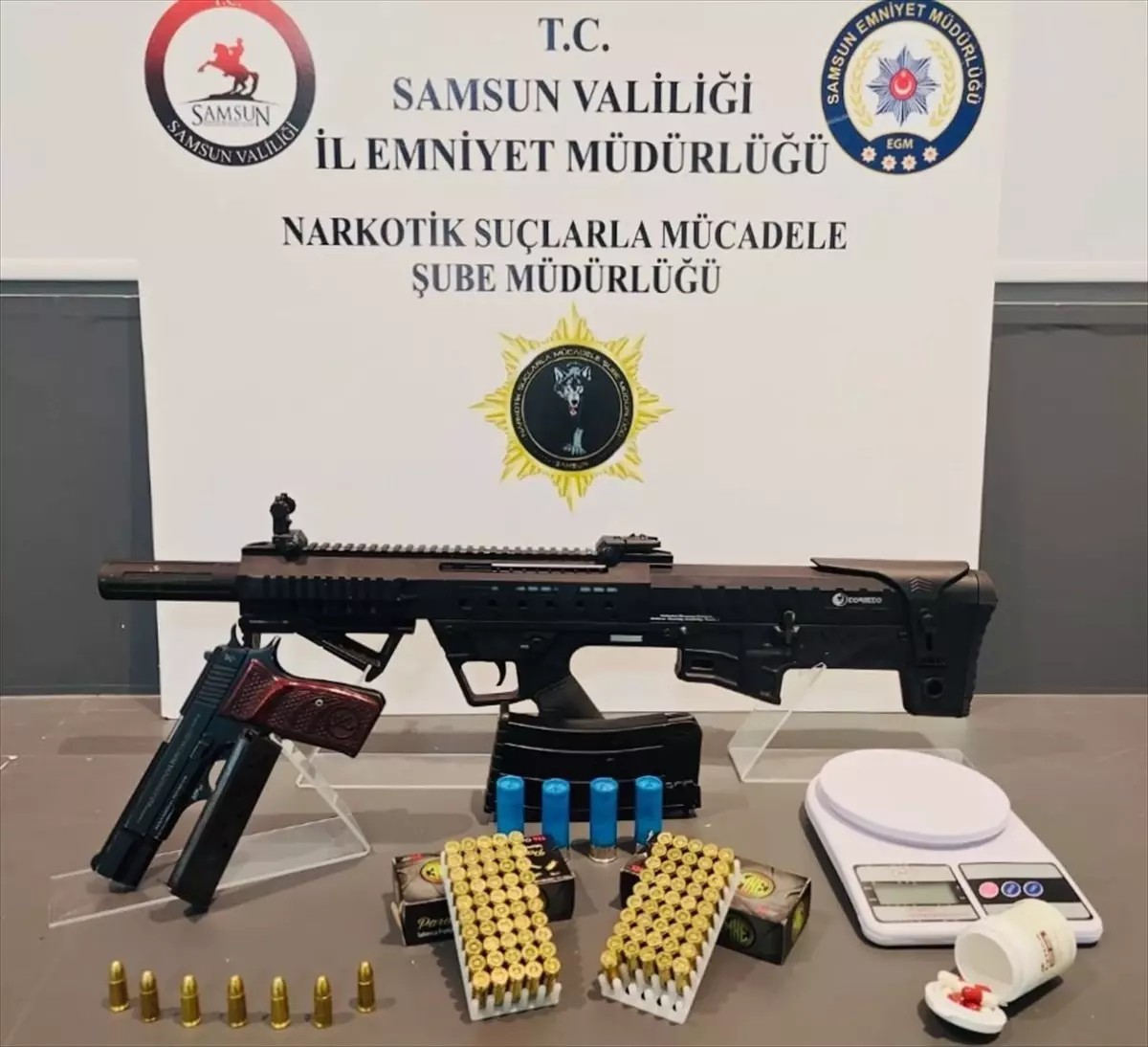 Samsun\'da Narkotik Operasyonu: 4 Gözaltı