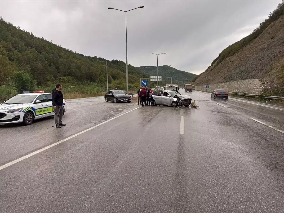 Kavak\'ta Trafik Kazası: 2 Yaralı