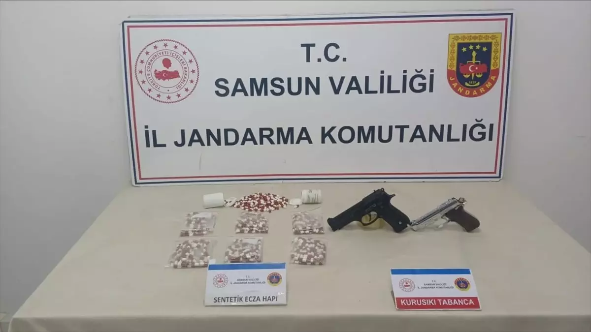 Samsun\'da Uyuşturucu Operasyonu: 1046 Hap Ele Geçirildi