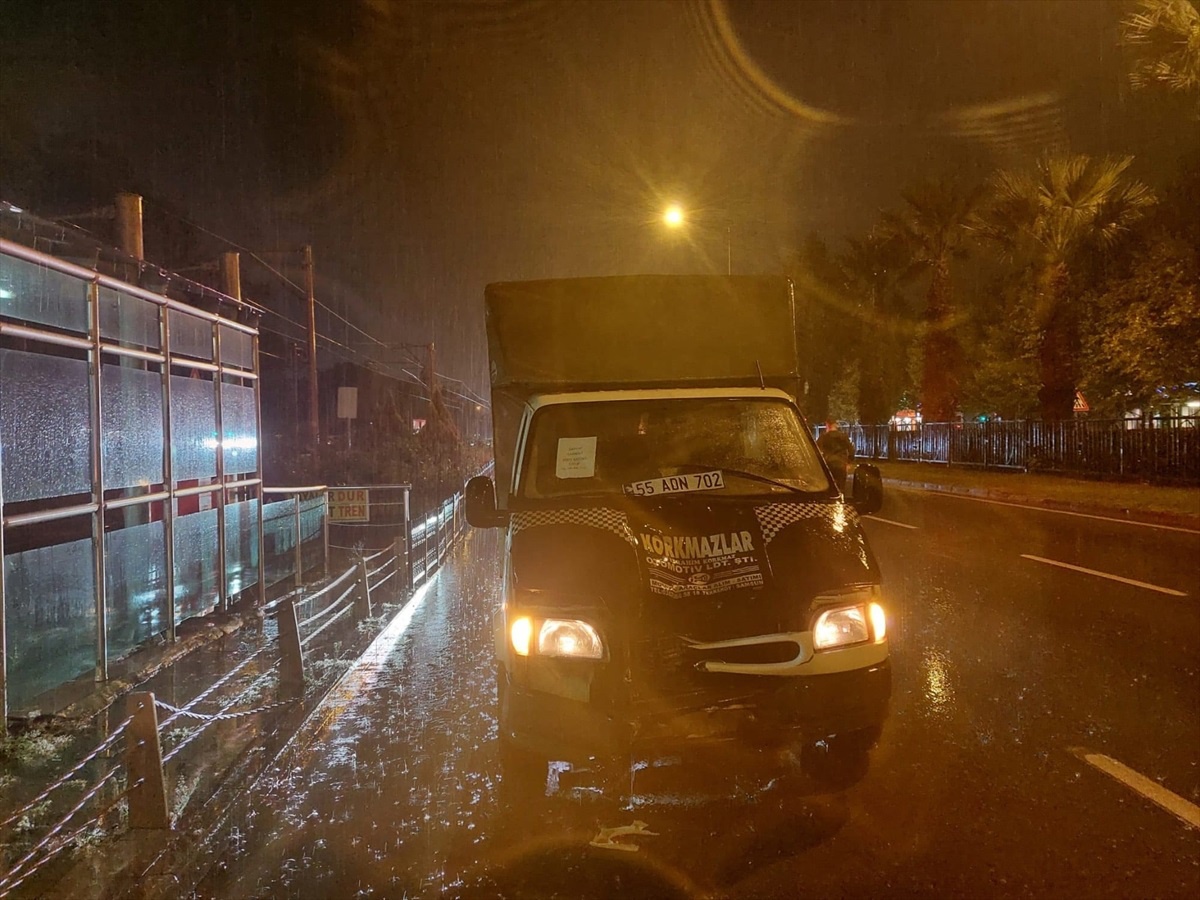 Samsun\'da Trafik Kazası: 2 Çocuk Hayatını Kaybetti