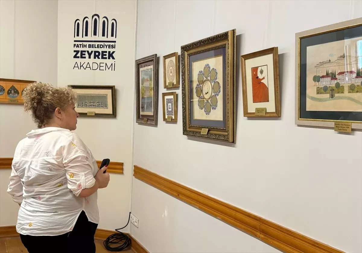 Zehra Çağlı\'nın İlk Sergisi Açıldı