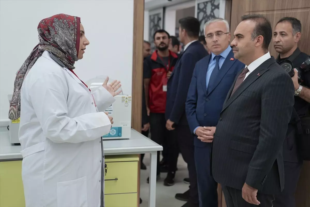 Sanayi ve Teknoloji Bakanı Kacır, Ardahan\'da açılışta konuştu Açıklaması