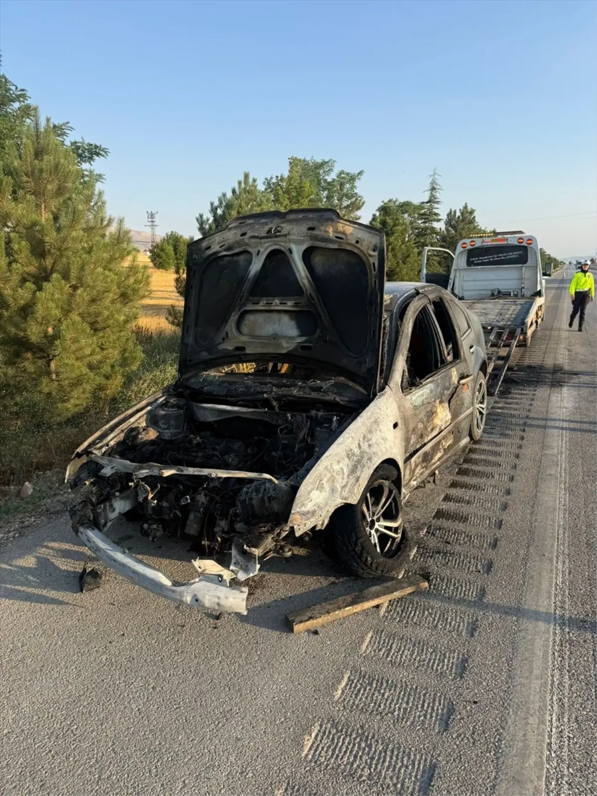 Sandıklı\'da Araç Yangını