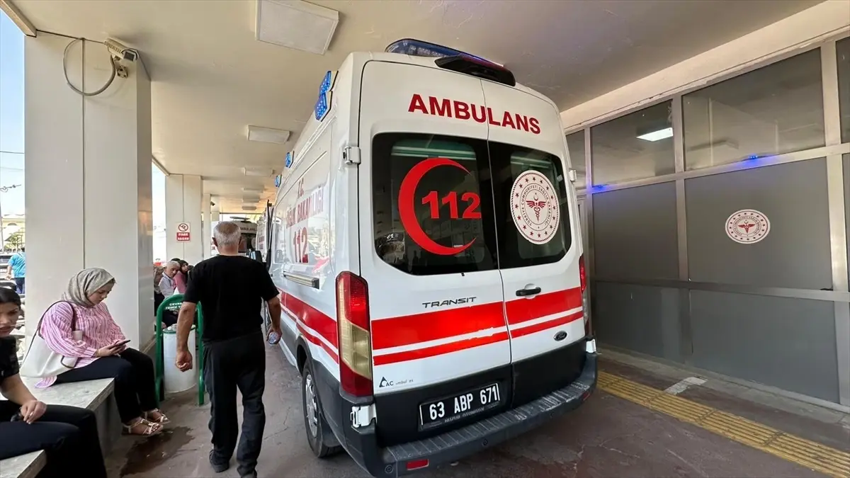 Karaköprü\'de İnşaat İşçisi Düşerek Yaralandı