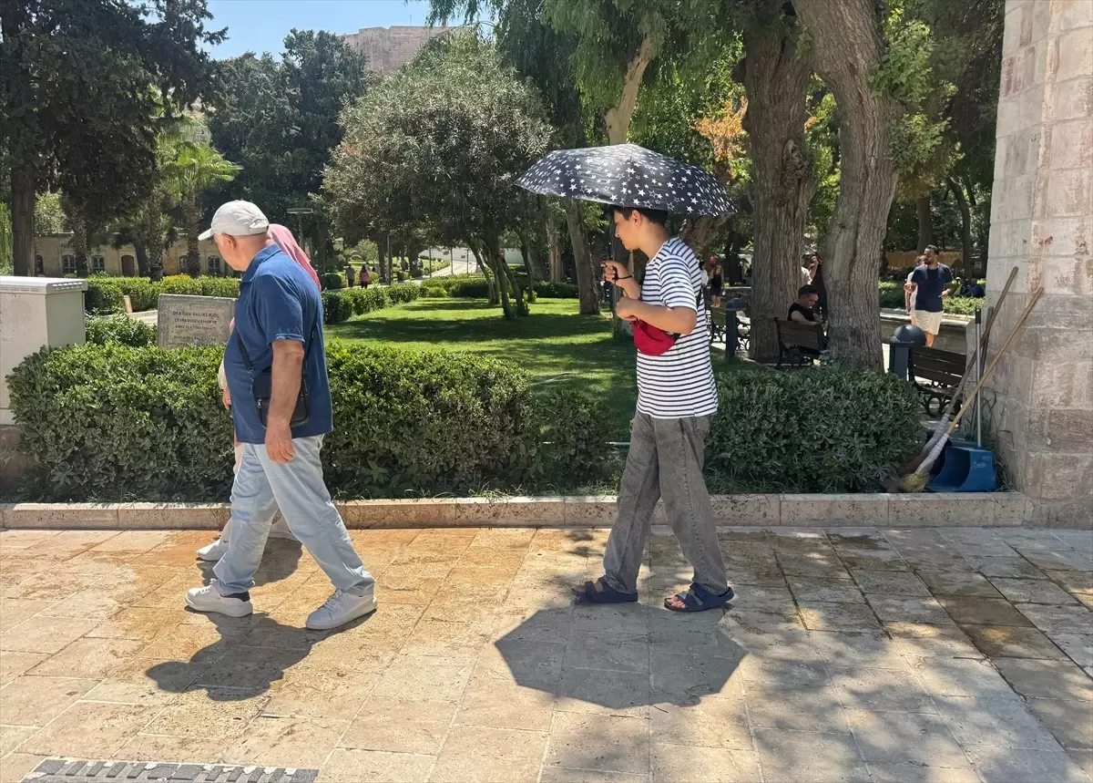 Şanlıurfa\'da Termometre 48 Dereceyi Gördü