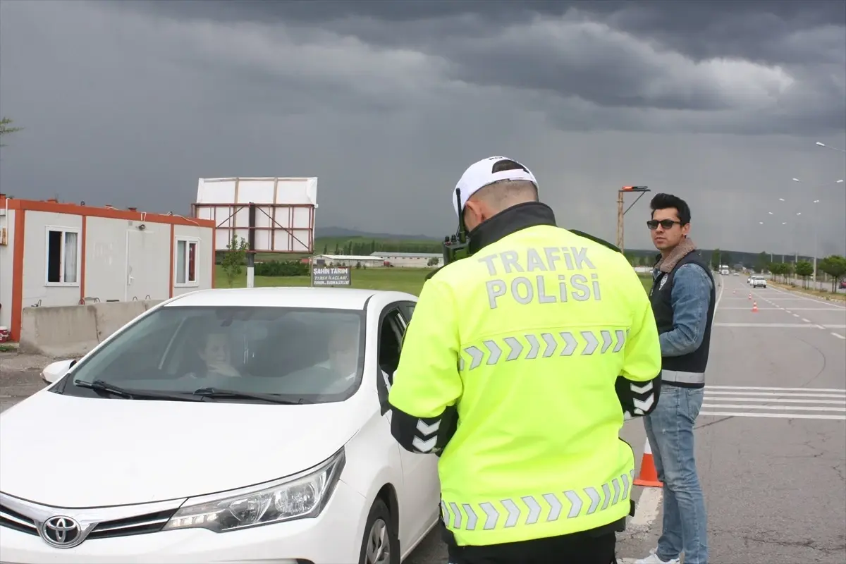 Şarkışla\'da Kurban Bayramı Öncesi Trafik Denetimi