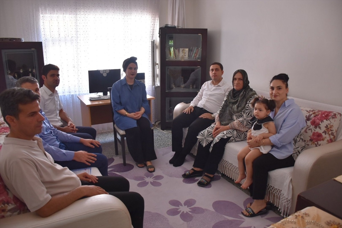 Kaymakam Başar Şehit Yakınlarını Ziyaret Etti