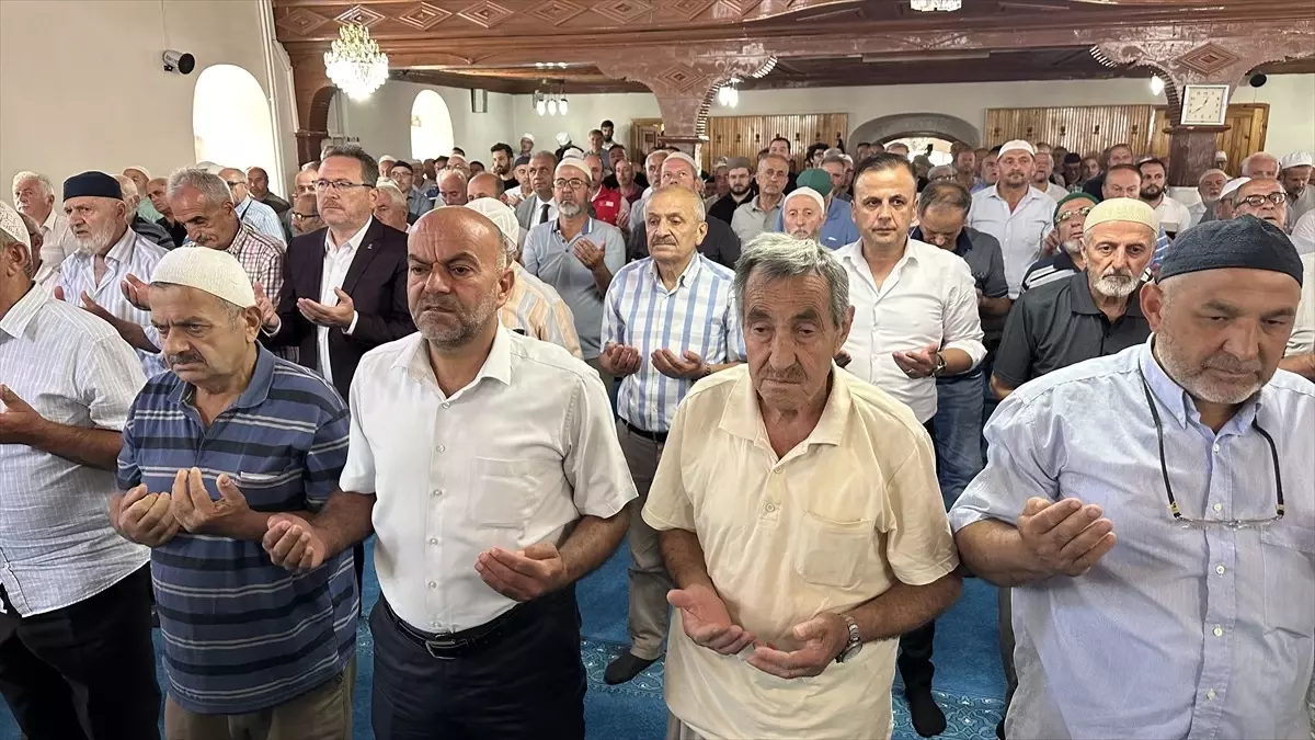 Bozkurt\'ta Sel Felaketi için Anma Töreni