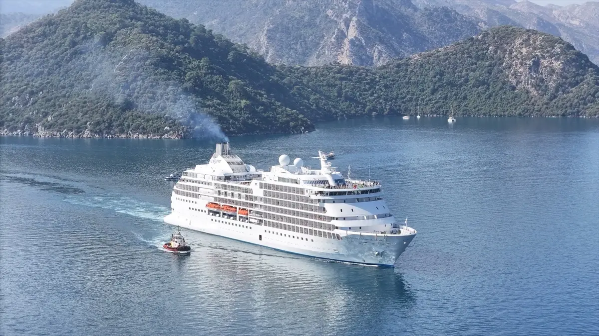 Marmaris\'e Kruvaziyer Ziyareti