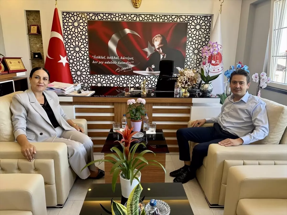 Kaymakam Dilekli\'den Başsavcı Konukcu\'ya Ziyaret