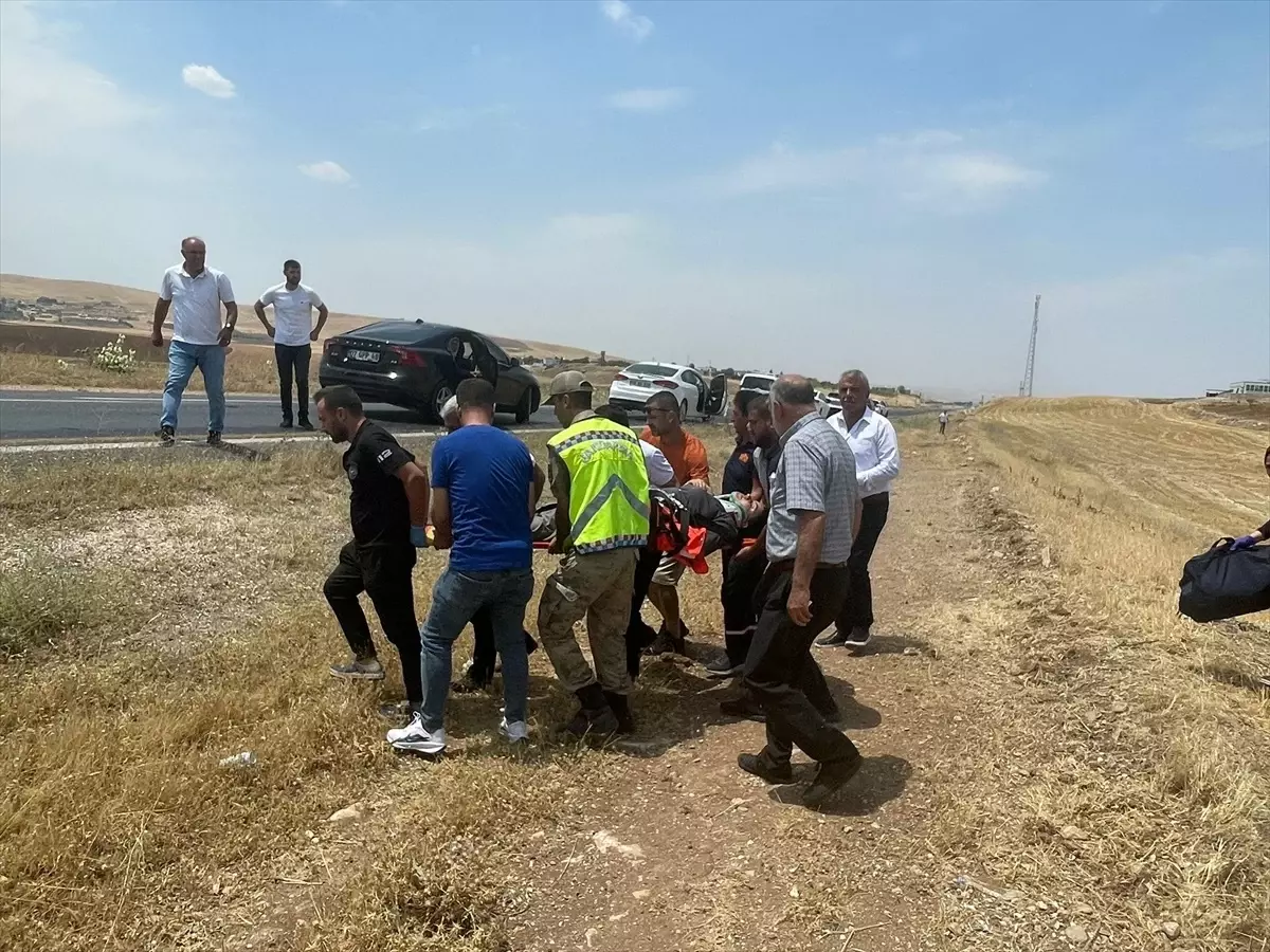 Siirt\'te Otomobil Devrildi: Sürücü Yaralandı