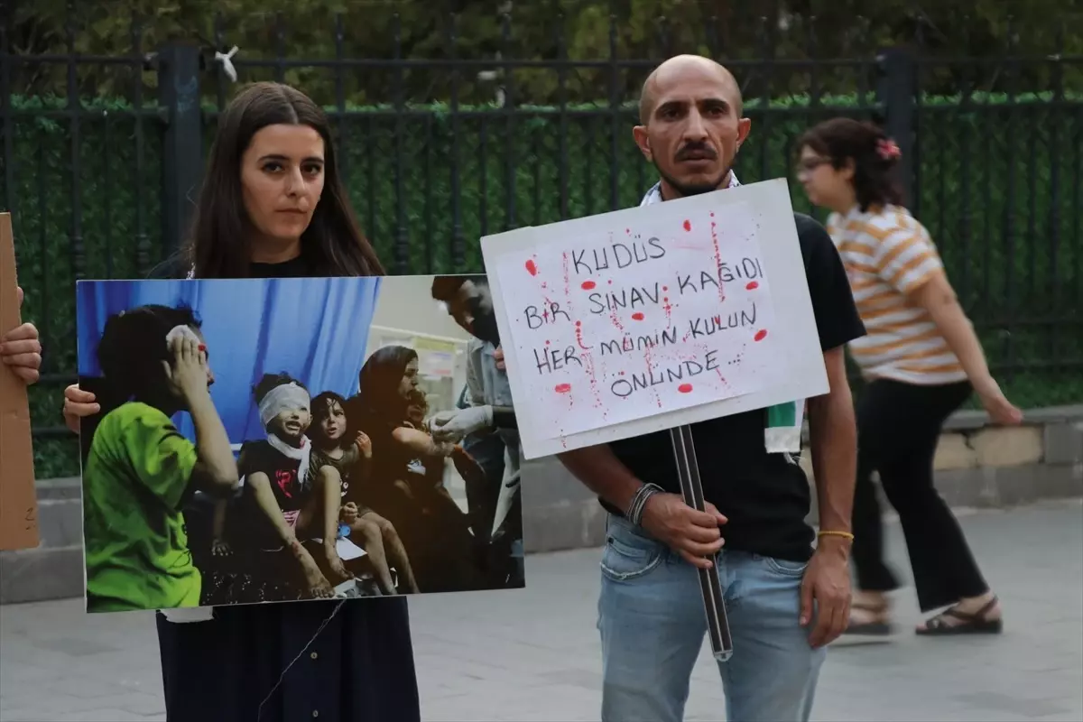 Siirt\'te Gazze İçin Protesto