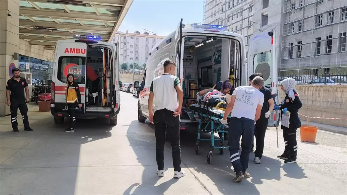 Siirt\'te Trafik Kazası: 2 Yaralı
