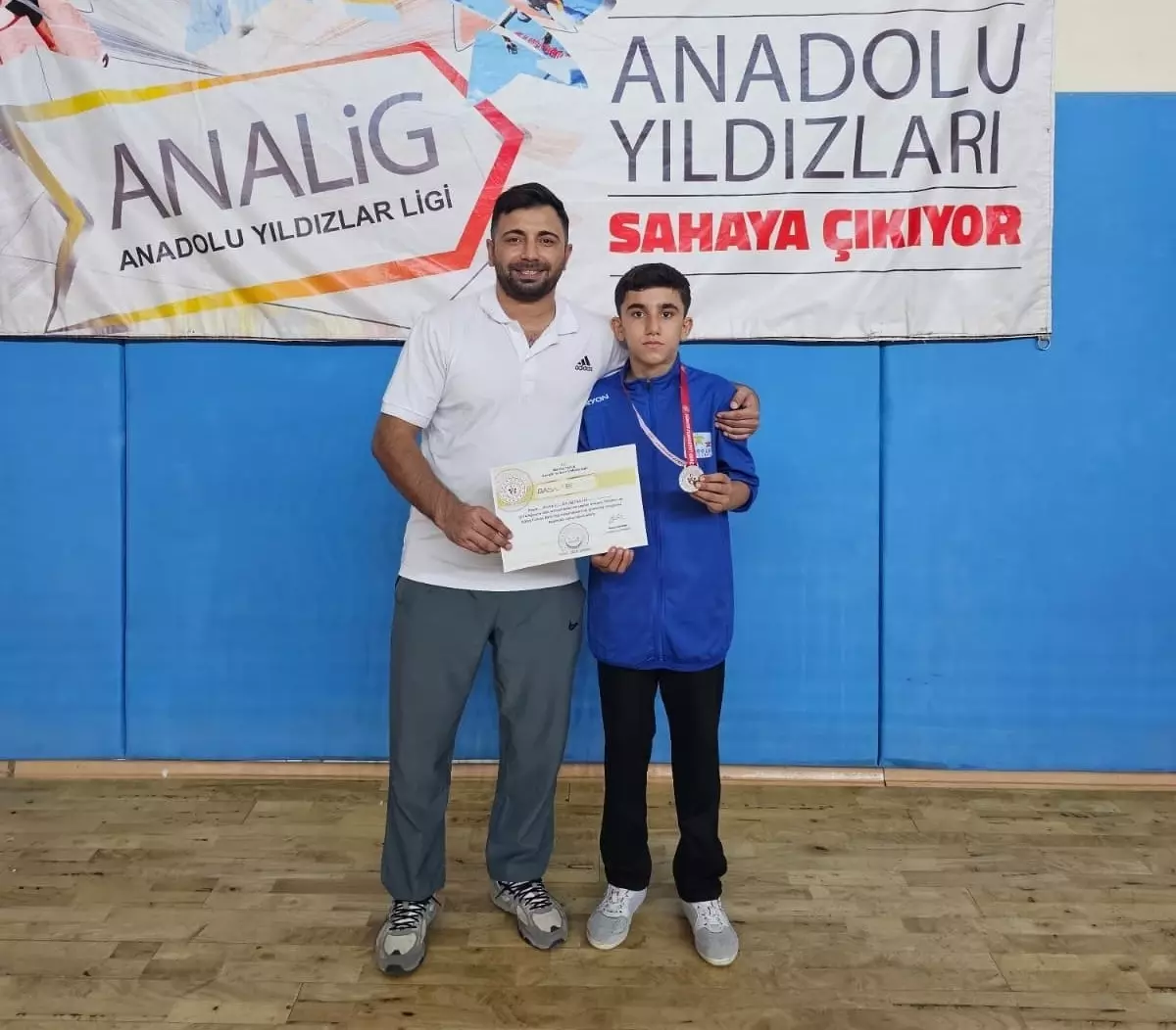 Ahmet Enüştekin Türkiye İkincisi