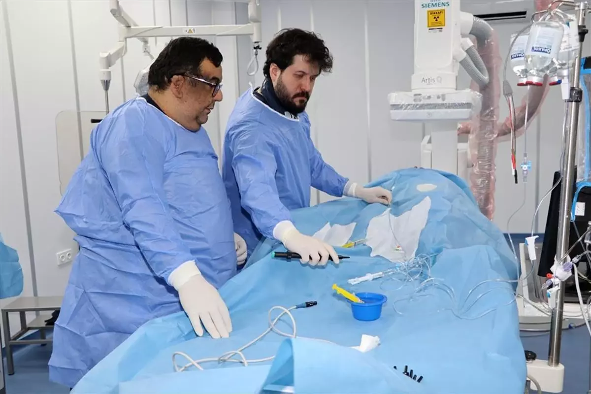 Sivas Hastanesinde Kalp Ritim Bozuklukları İçin EPS İşlemi