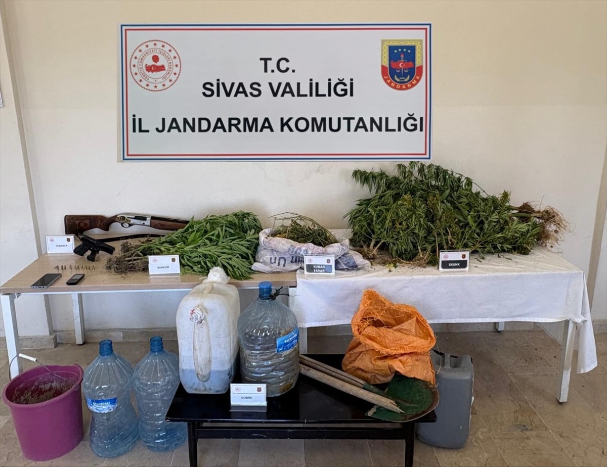 Zara\'da Uyuşturucu Operasyonu: 3 Tutuklama