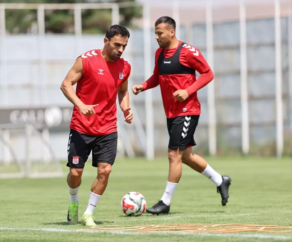Sivasspor\'un Erzurumspor Maçı Hazırlıkları Devam Ediyor