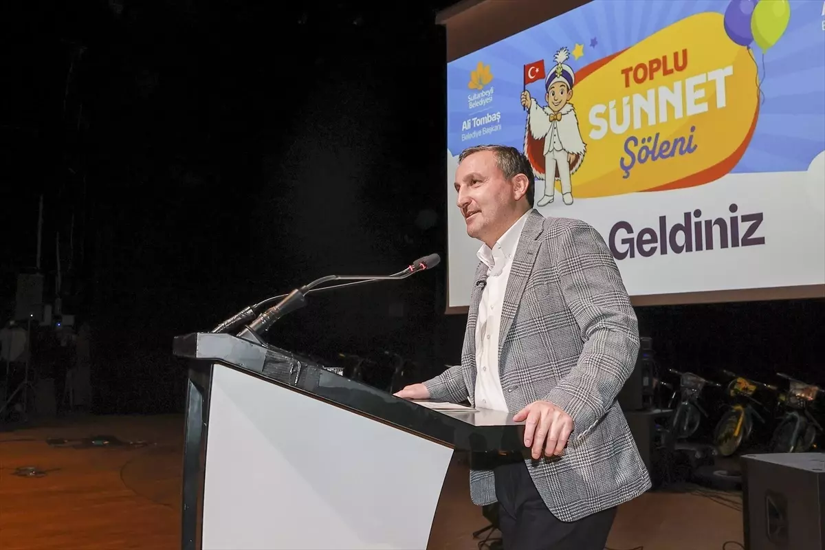 Sultanbeyli\'de 300 Çocuk İçin Sünnet Şöleni
