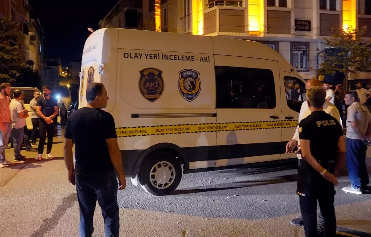 Annesini Vurarak Öldüren Şüpheli Kaçtı