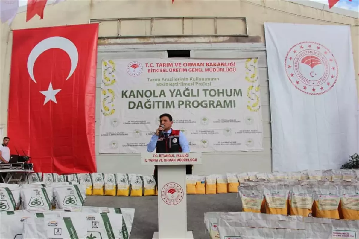İstanbul\'da 395 Çiftçiye Kanola Tohumu Dağıtıldı